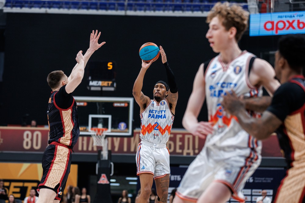 «БЕТСИТИ ПАРМА» уступает «Локо» в первом матче серии плей-офф