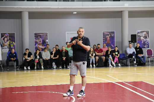 В эти выходные в подмосковном GoPark прошла первая общероссийская конференция тренеров «Тренербаскет 23»